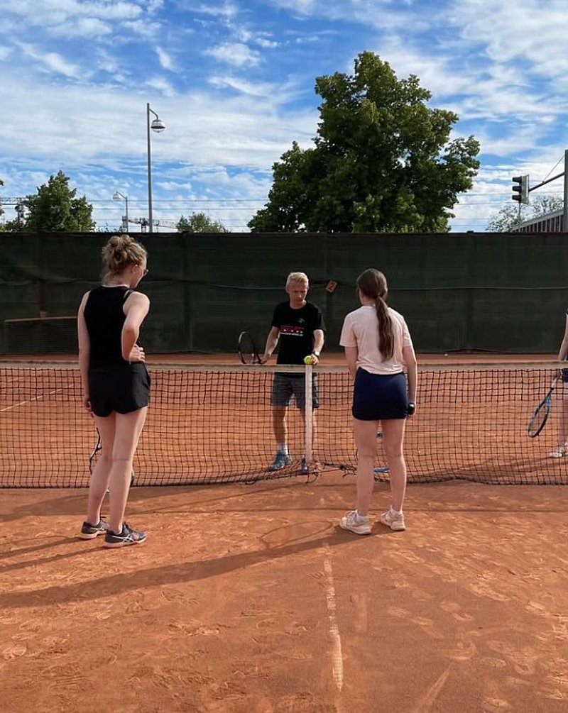 Professionelles Tennistraining bei B.E.A.T in Sehnde